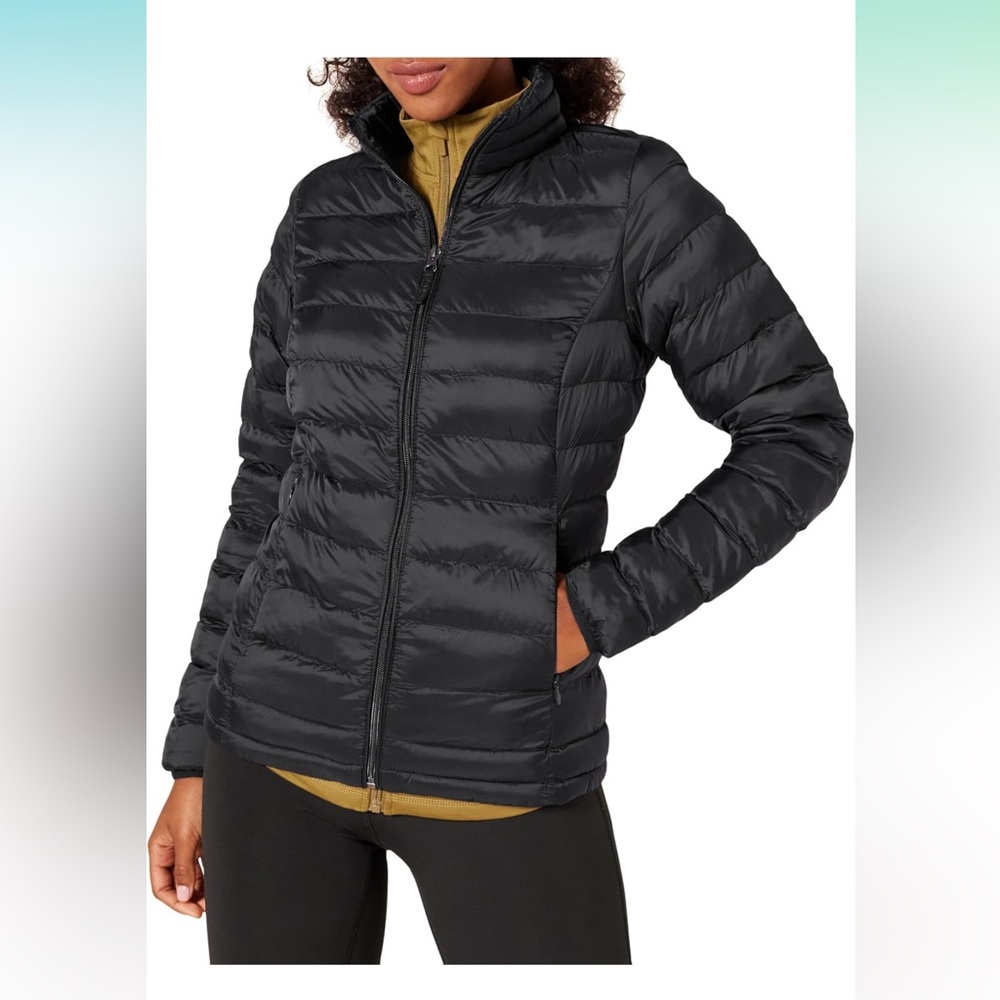 Amazon Essentials Women's Lightweight Long-Sleeve Water-Resistant puffer jacket